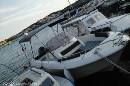 Rental Motorboat Atlantic Marine 670 Trogir