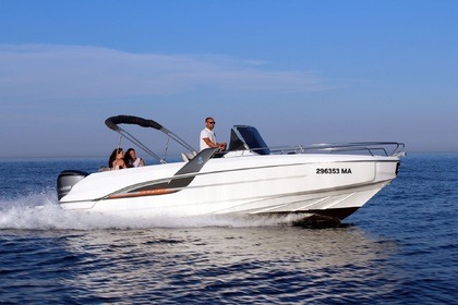 Verhuur Motorboot Beneteau Flyer 7.7 Luxury Makarska