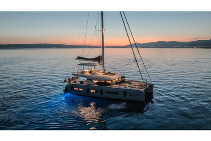 Hire Catamaran  Lagoon 55 Kaštel Gomilica