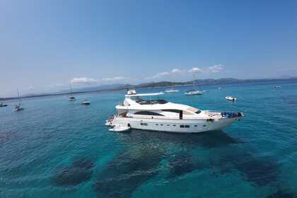 Noleggio Barca a motore Amer 86 Porto Cervo