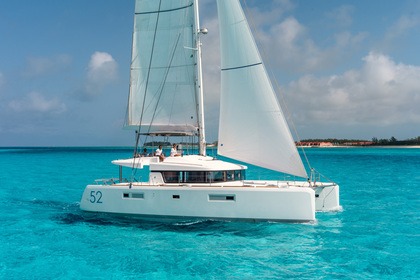 Rental Catamaran Lagoon Lagoon 52 F with watermaker & A/C - PLUS Lomas de Palmira