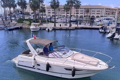 Verhuur Motorboot Jeanneau Leader 8 Fréjus
