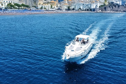 Rental Motorboat Cranchi Zaffiro SPORT Amalfi