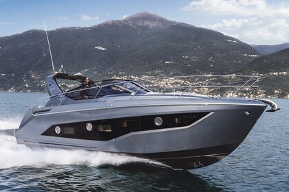 Hire Motorboat Cranchi Z35 Positano
