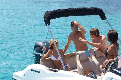 Rental RIB Quicksilver Activ 675 Sundeck Medulin