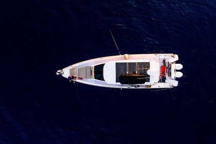 Charter Motorboat Axopar 37 Valletta