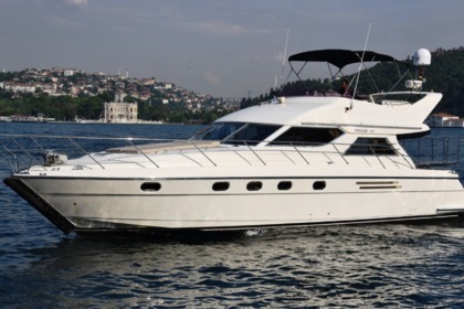 Verhuur Motorboot Custom Luxury Yacht Istanboel