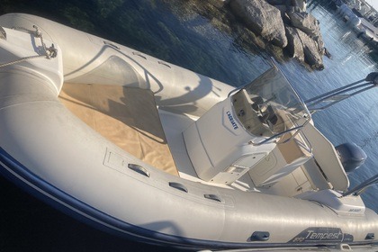 Miete RIB Capelli Tempest L'Île-Rousse