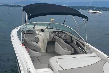 Hire Motorboat Sea Ray 220 Geneva