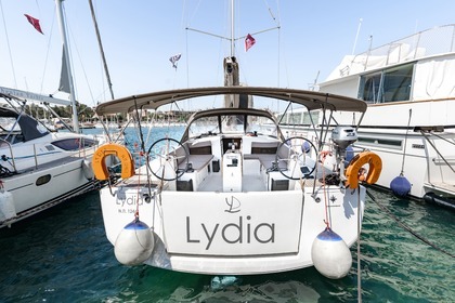 Hyra båt Segelbåt Jeanneau Sun Odyssey 490 Parikia