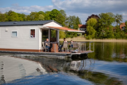 Rental Houseboats MF Schweißtechnik MF Hausboot Flecken Zechlin