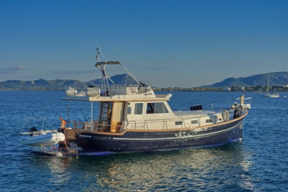 Charter Motorboat Menorquin 160 Mahón