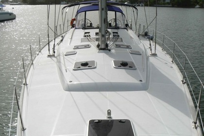 Rental Sailboat BENETEAU 54 Le Marin