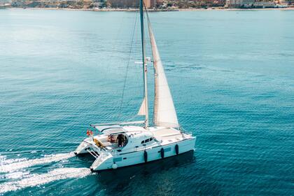 Charter Catamaran Lagoon 410 S2 Benalmádena
