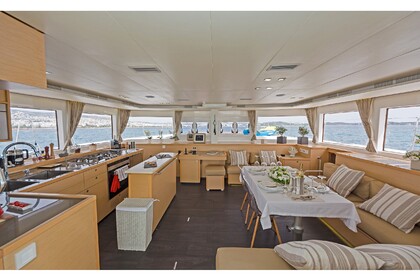 Ενοικίαση Καταμαράν  Lagoon 560 S2 Περιφερειακή Ενότητα Πειραιώς