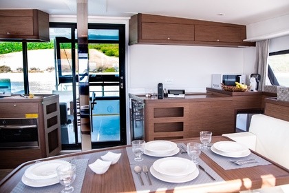 Ενοικίαση Ιστιοπλοϊκό σκάφος Lagoon Lagoon 42 Νάξος