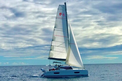 Rental Catamaran  ISLA 40 Le Marin