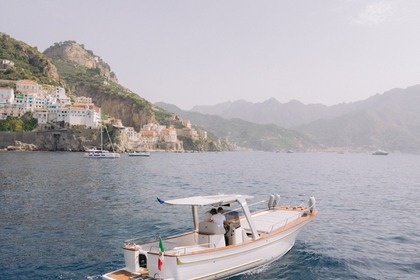 Charter Motorboat FPJ SRL GOZZO FERRARA 100 Amalfi