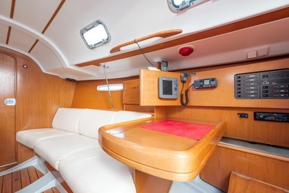 Verhuur Zeilboot BENETEAU First 31,7 Brest