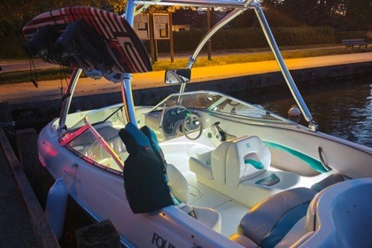 Hire Motorboat Four Winns Horizon QX OB Annecy