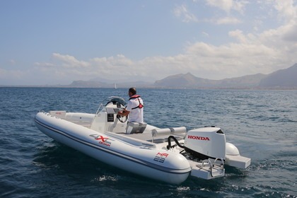 Hire RIB Honda HA23 Santa Margarida