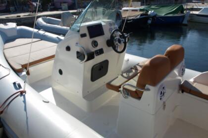 Noleggio Gommone Zodiac Medline 680 Ponte