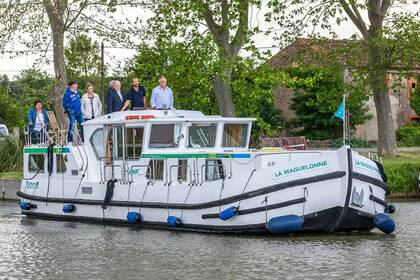 Noleggio Houseboat Pénichette Flying Bridge 1500 FB Lutzelbourg