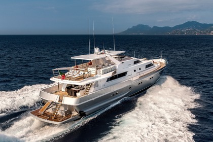 Czarter Jacht luksusowy CN SPERTINI Alalunga Cannes
