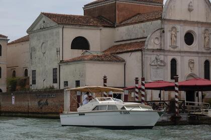 Alquiler Lancha Chris craft Supercatalina 28 Trieste