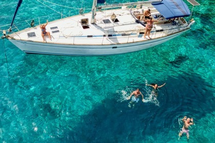 Rental Sailboat Daily Sailing Cruse to Dia island with our BENETEAU CYCLADES 39.3 Heraklion