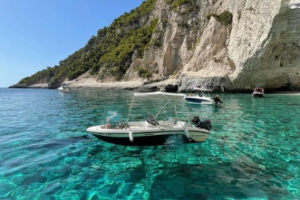 Rental Motorboat Poseidon Ranieri azzura Zakynthos