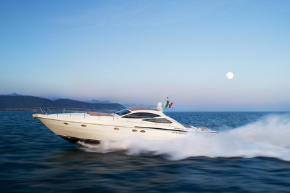 Noleggio Yacht a motore Pershing 52 La Spezia