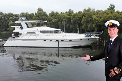 Rental Motorboat Princess 65 Dordrecht
