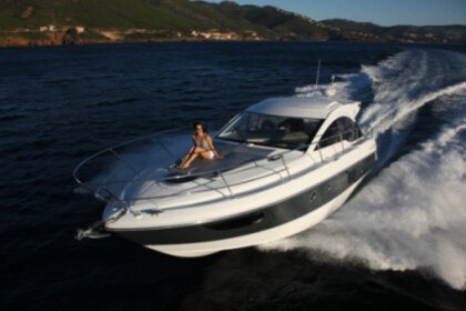 Verhuur Motorboot Beneteau Gran Turismo 38 Cannes