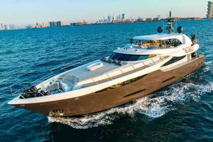 Rental Motorboat Ultraluxury Yact 150 ft Dubai Marina