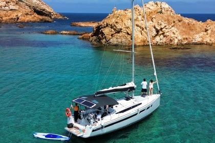 Hire Sailboat Jeanneau Sun  Odyssey 349 Menorca