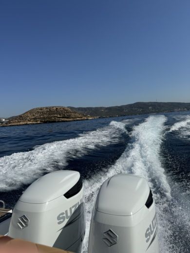 Portals Nous Motorboat Saver 330 Sport WA alt tag text