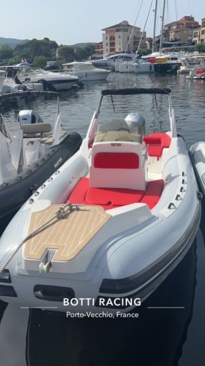 Porto-Vecchio RIB MASTER 700 alt tag text