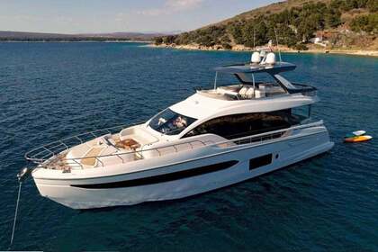 Charter Motor yacht Azimut Azimut 78 Fly Podstrana