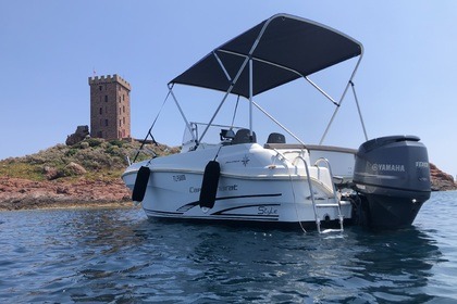 Rental Motorboat Jeanneau Cap camarat 550 CC Saint-Raphaël