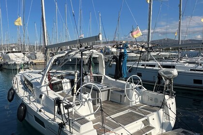 Verhuur Zeilboot Beneteau Oceanis 41.1 Marina Frapa