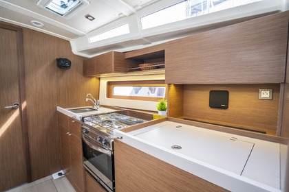 Charter Sailboat  Oceanis 37.1 Skradin