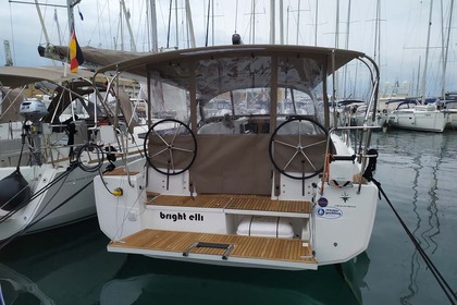 Charter Sailboat Jeanneau Sun Odyssey 380 3/1 Trogir