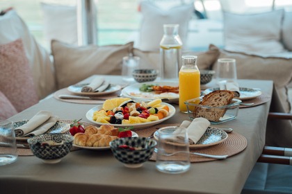 Rental Catamaran LAGOON Lagoon 560 S2 Split