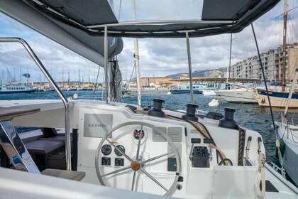 Location Catamaran Fountaine Pajot Isla 40 Toulon