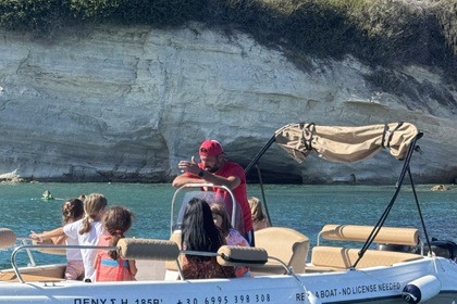 Charter Boat without licence  TOHATSU MFS30D Hersonissos Port