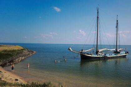 Verhuur Zeiljacht Custom Tweemast Klipper Sybaris Enkhuizen
