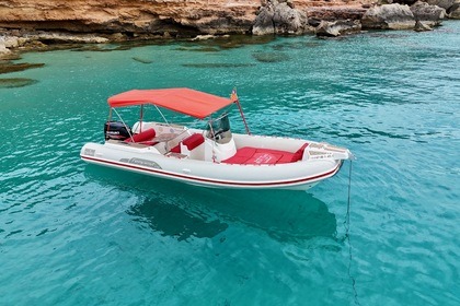 Noleggio Gommone Capelli Capelli Tempest 770 Santa Eulalia del Río