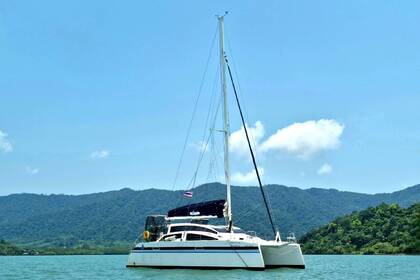 Charter Catamaran Island Spirit Yachts Island Spirit 38 - 4 cab. Ko Chang District