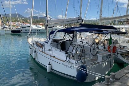 Noleggio Barca a vela Beneteau Oceanis 35.1 Marina Di Portorosa